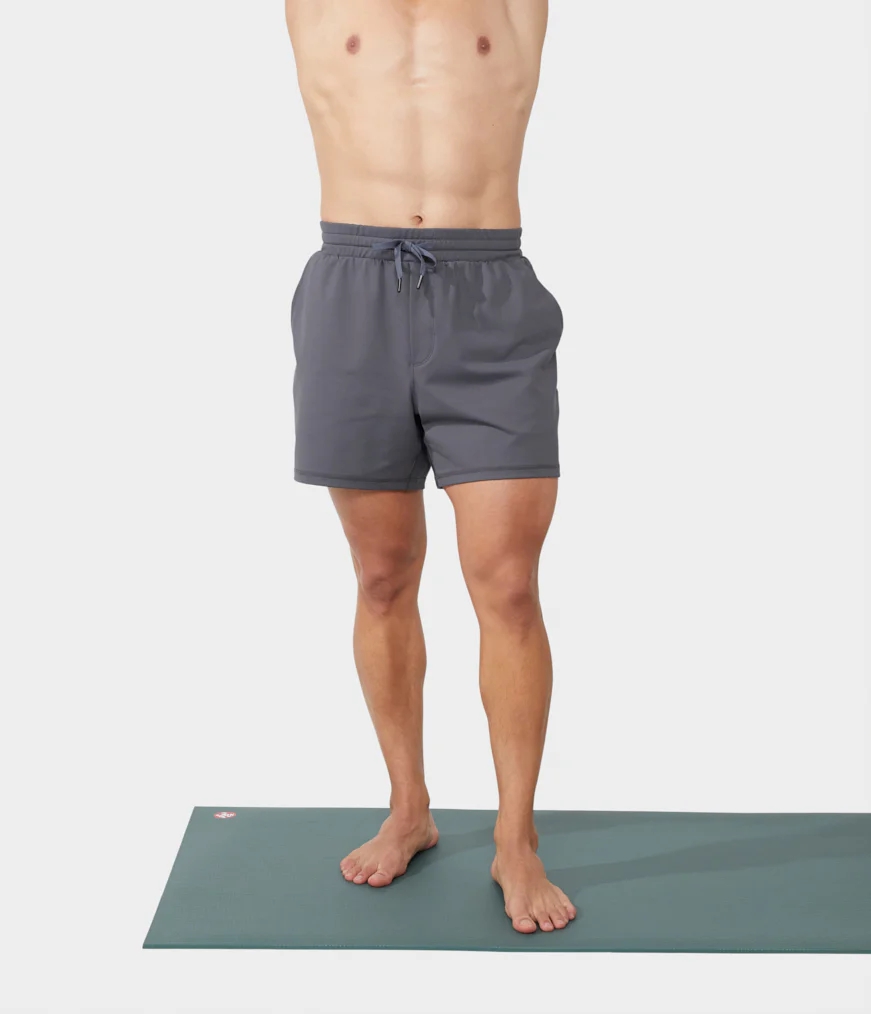 Manduka ANYWHERE Men's Shorts Grey | 9918514